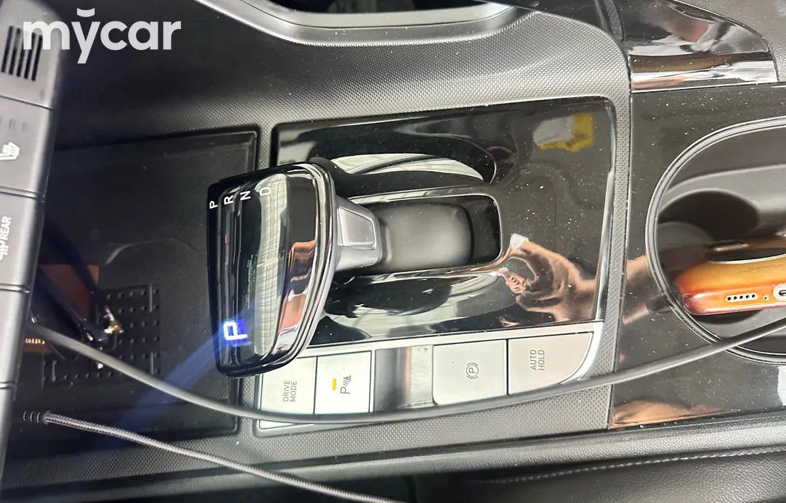 Hyundai Elantra 2024