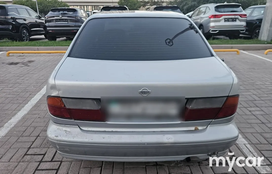 Nissan Sunny 1995