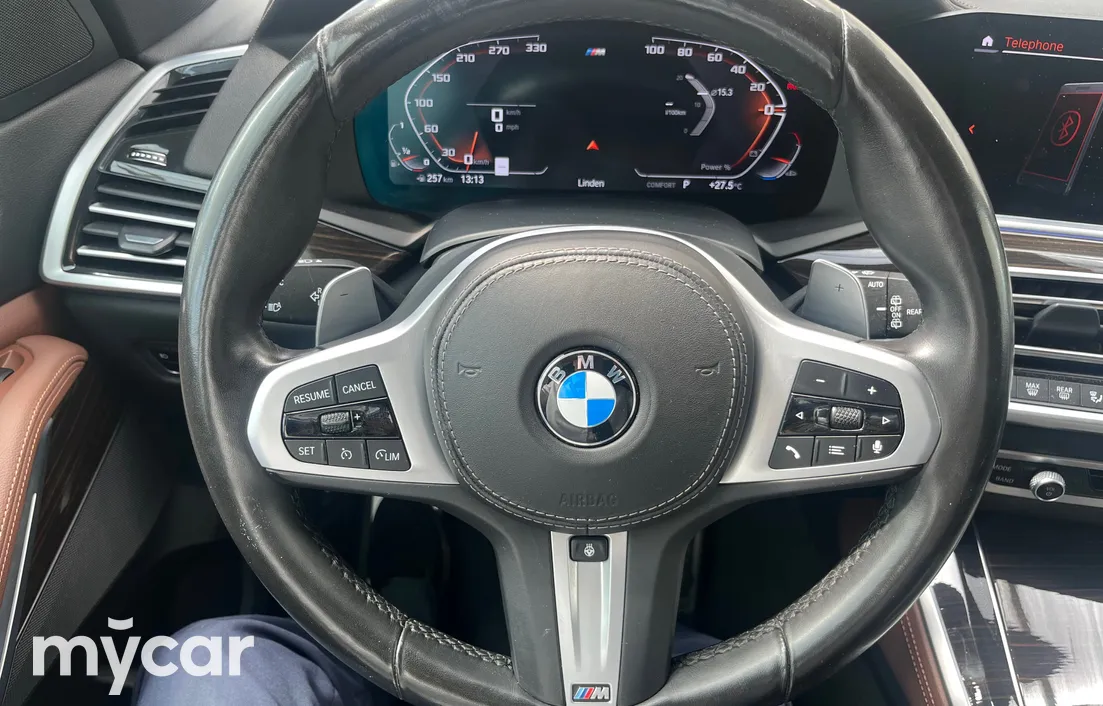 BMW X5 2021