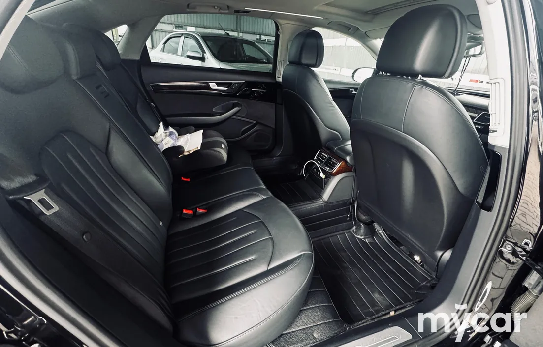 Audi A8 2015