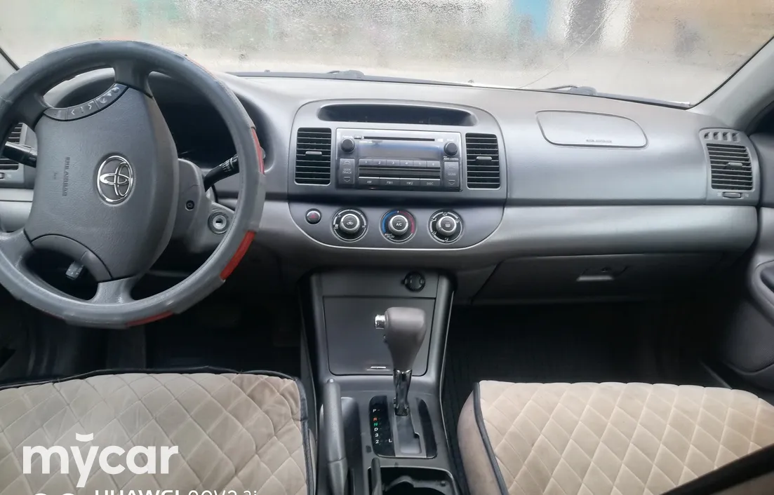 Toyota Camry 2004