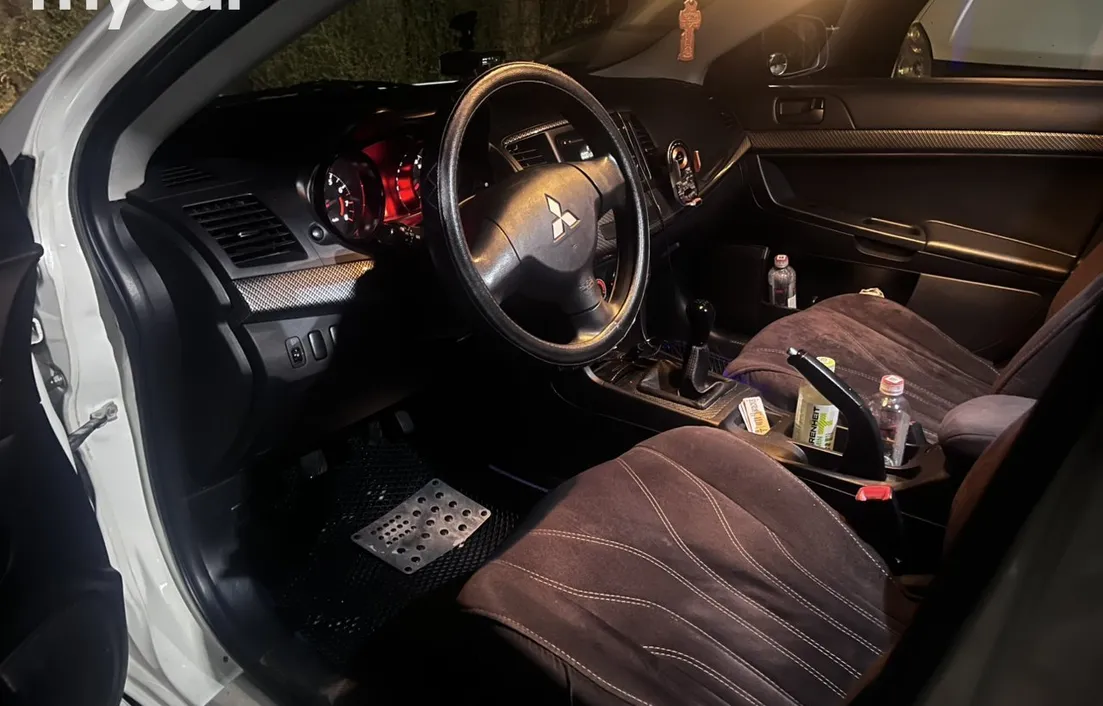 Mitsubishi Lancer 2013