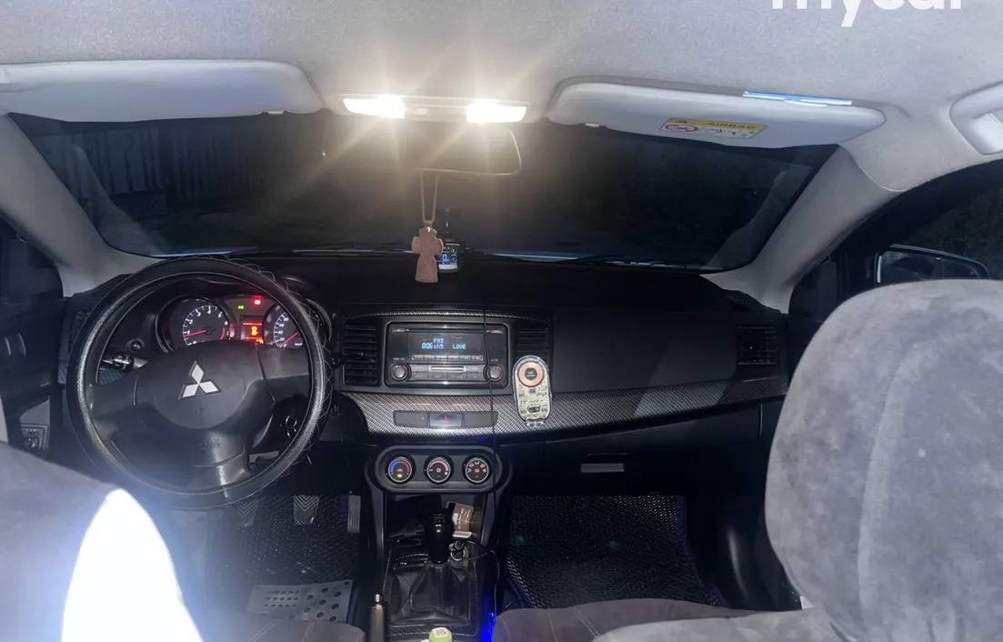 Mitsubishi Lancer 2013