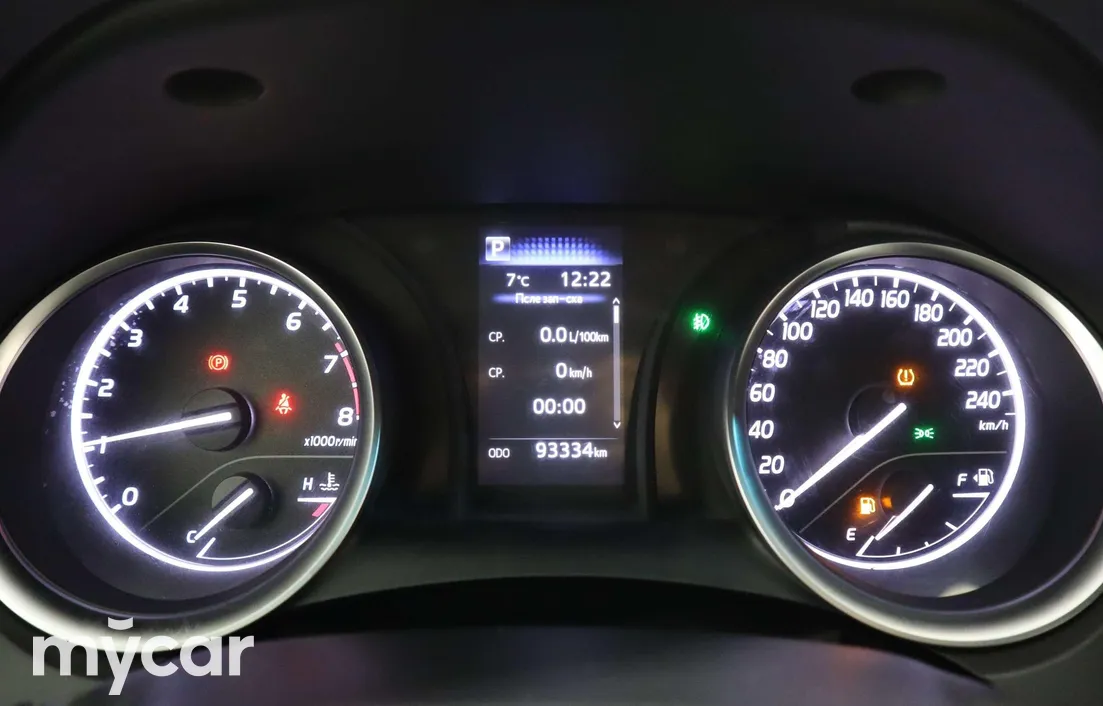 Toyota Camry 2021