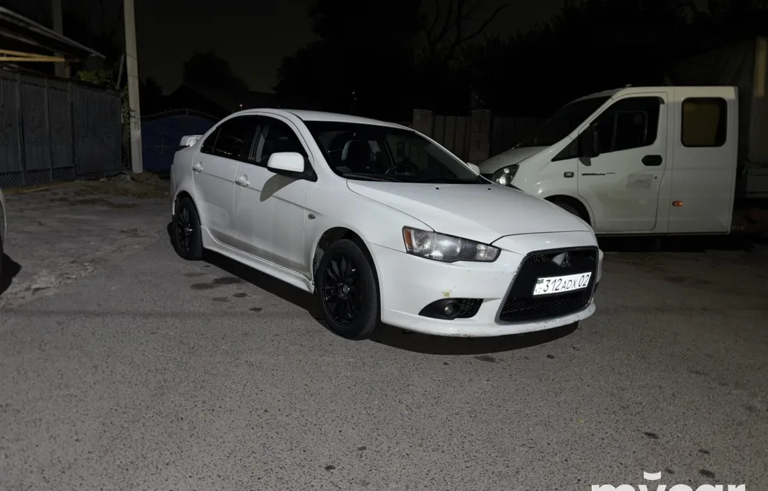 Mitsubishi Lancer 2013
