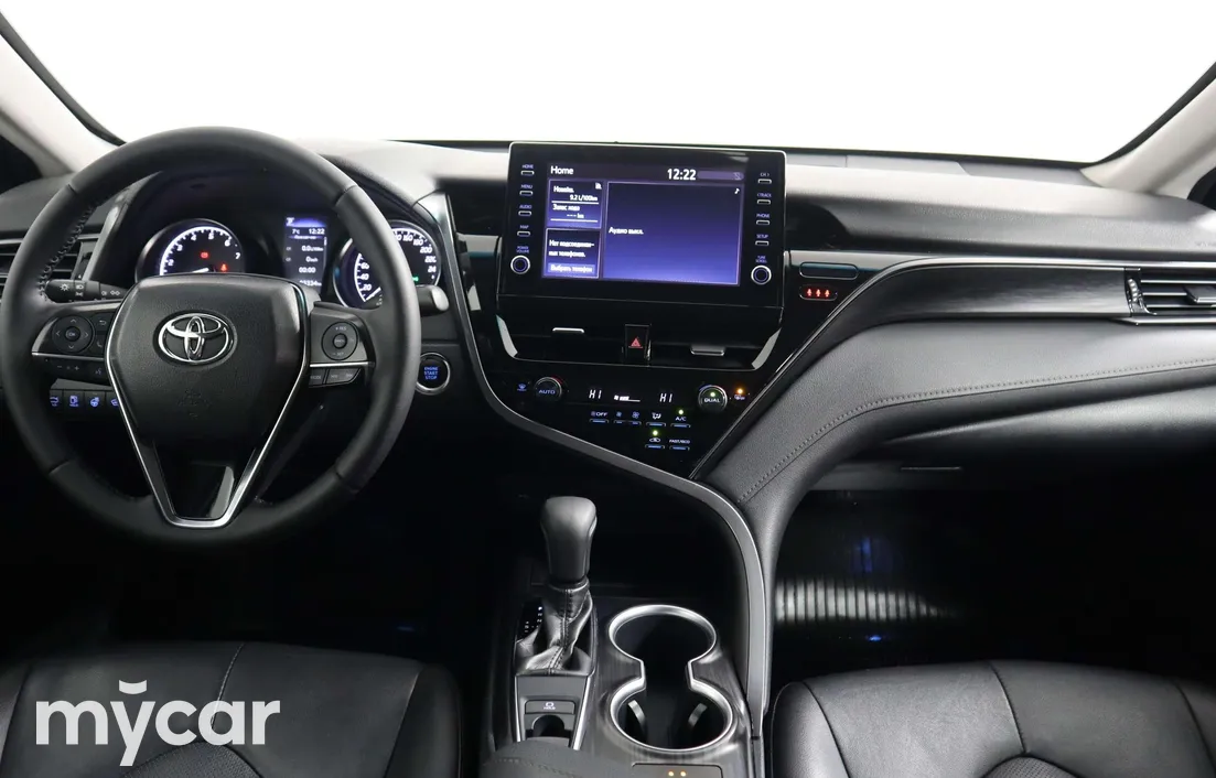 Toyota Camry 2021