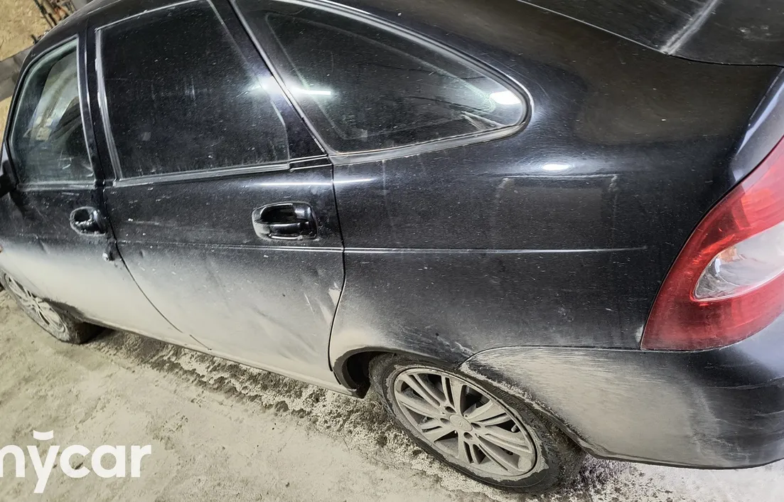 LADA Priora 2012