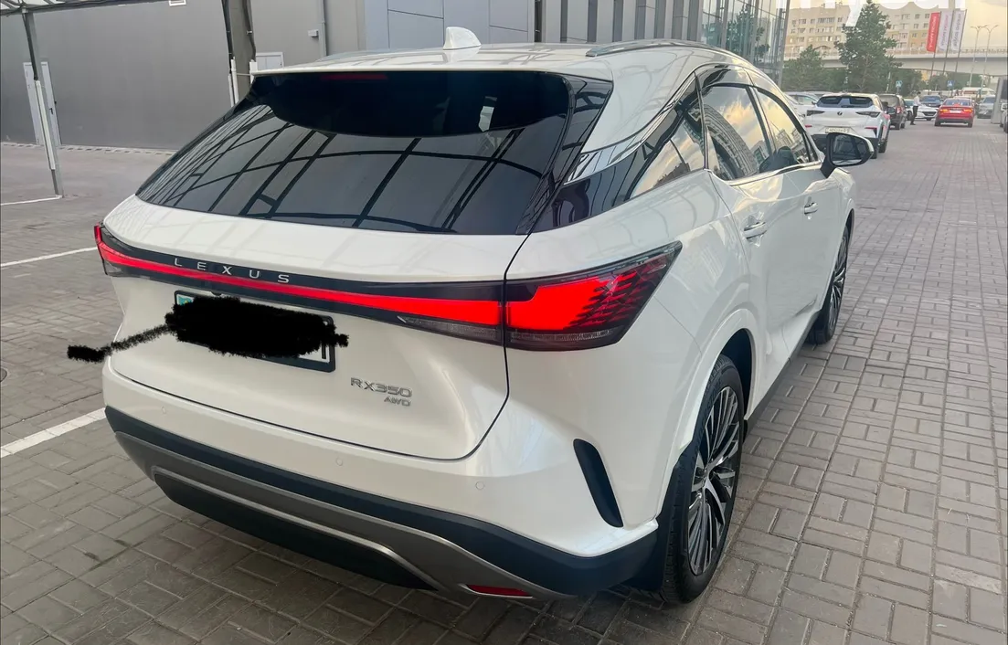 Lexus RX 2022