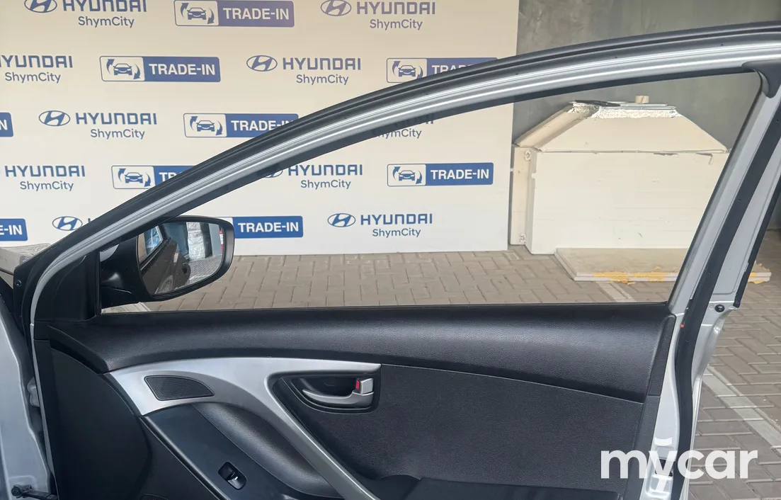 Hyundai Elantra 2014