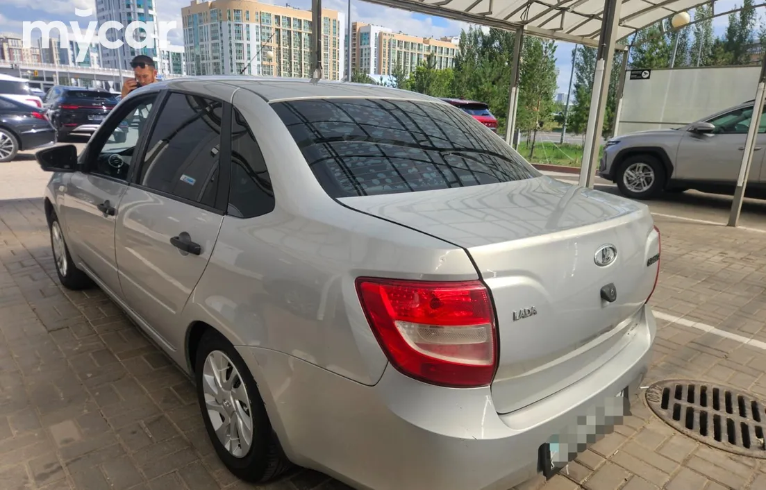 LADA Granta 2018