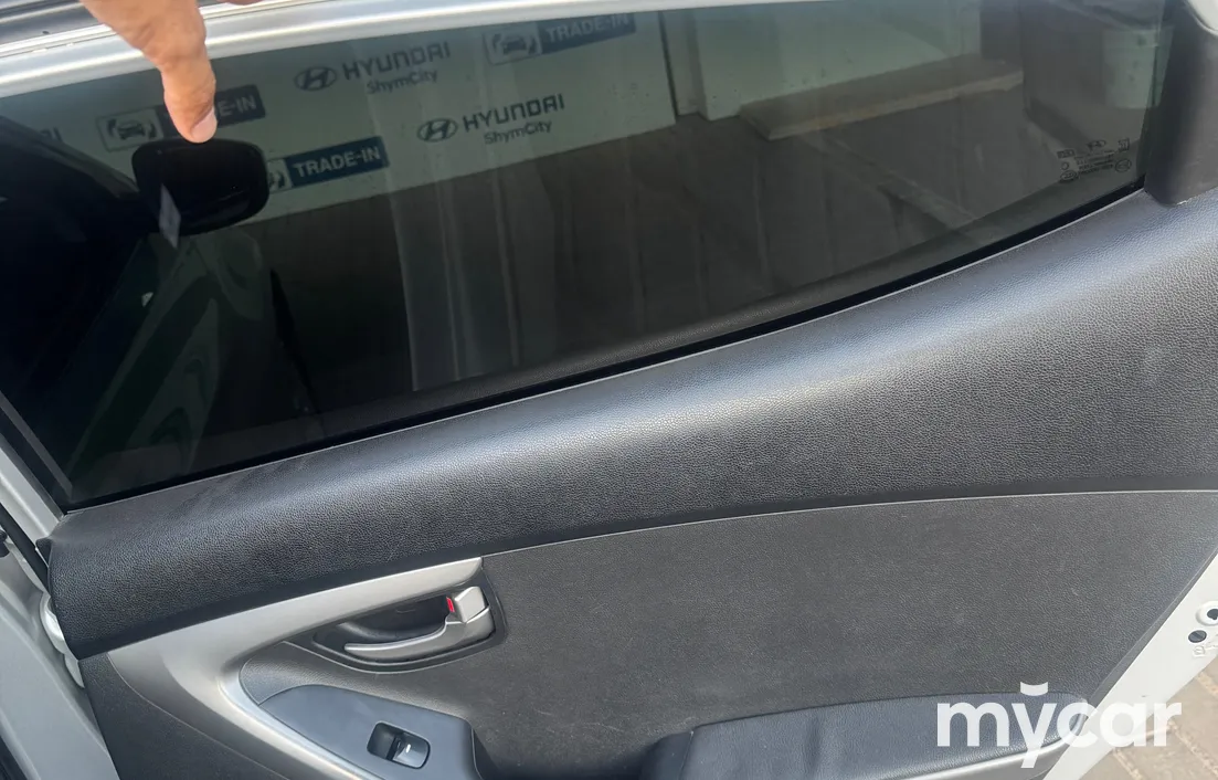 Hyundai Elantra 2014