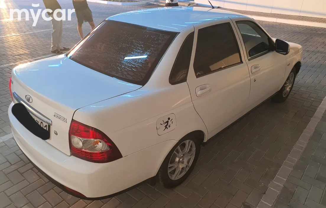 LADA Priora 2015