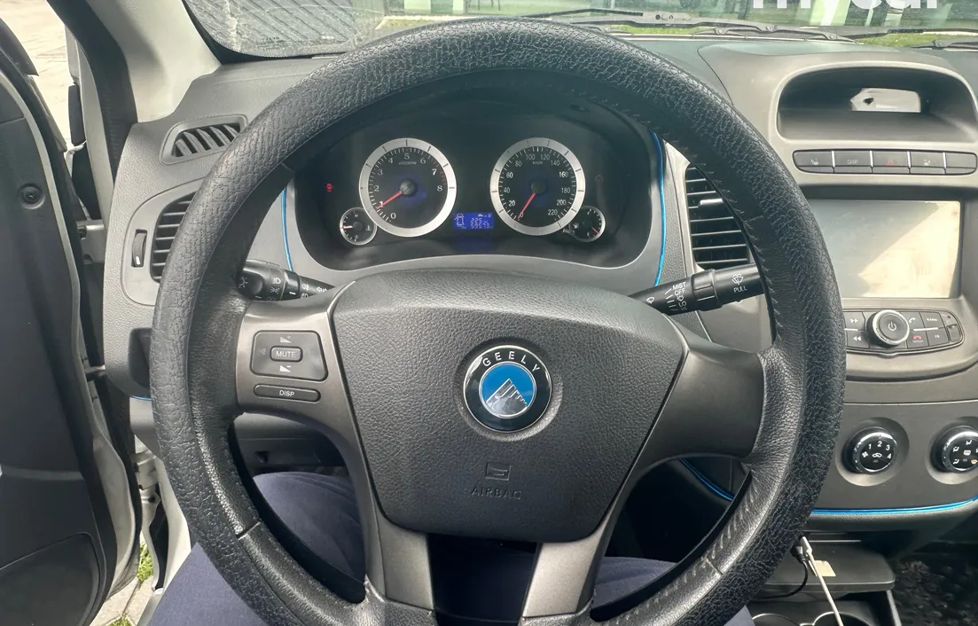 Geely GC6 2015
