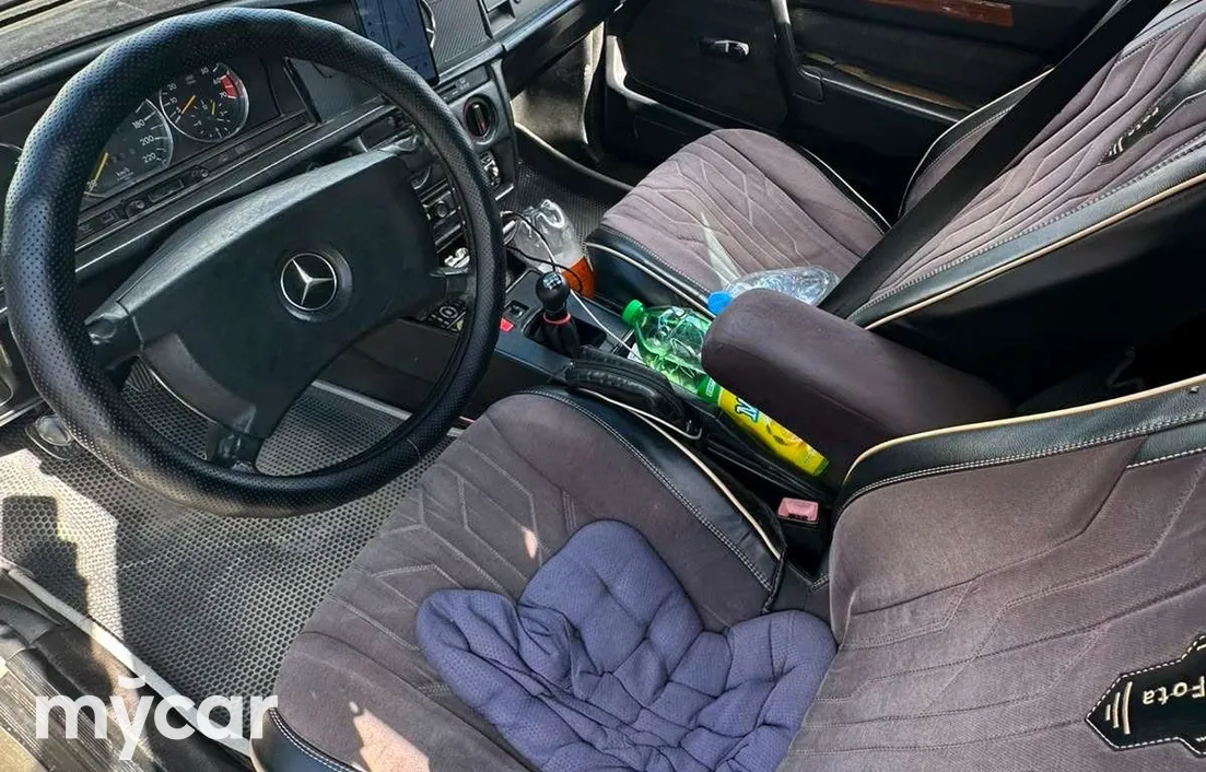 Mercedes-Benz 190 (W201) 1989