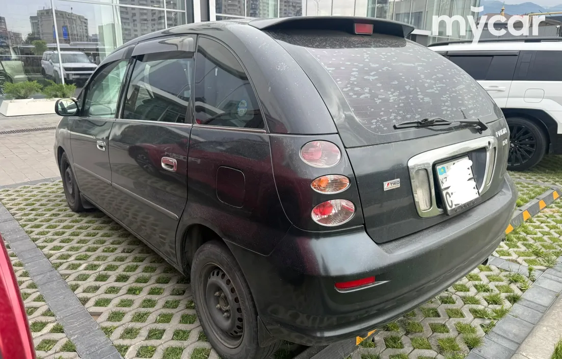 Toyota Nadia 1999