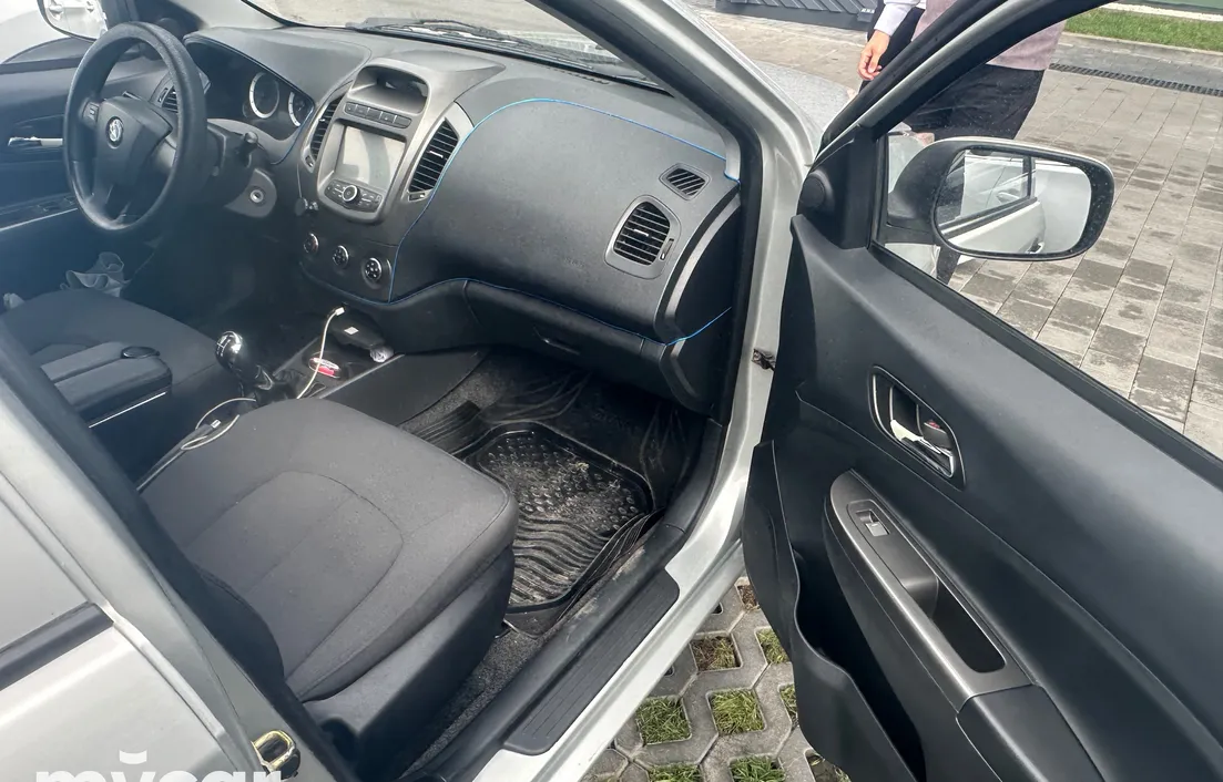 Geely GC6 2015