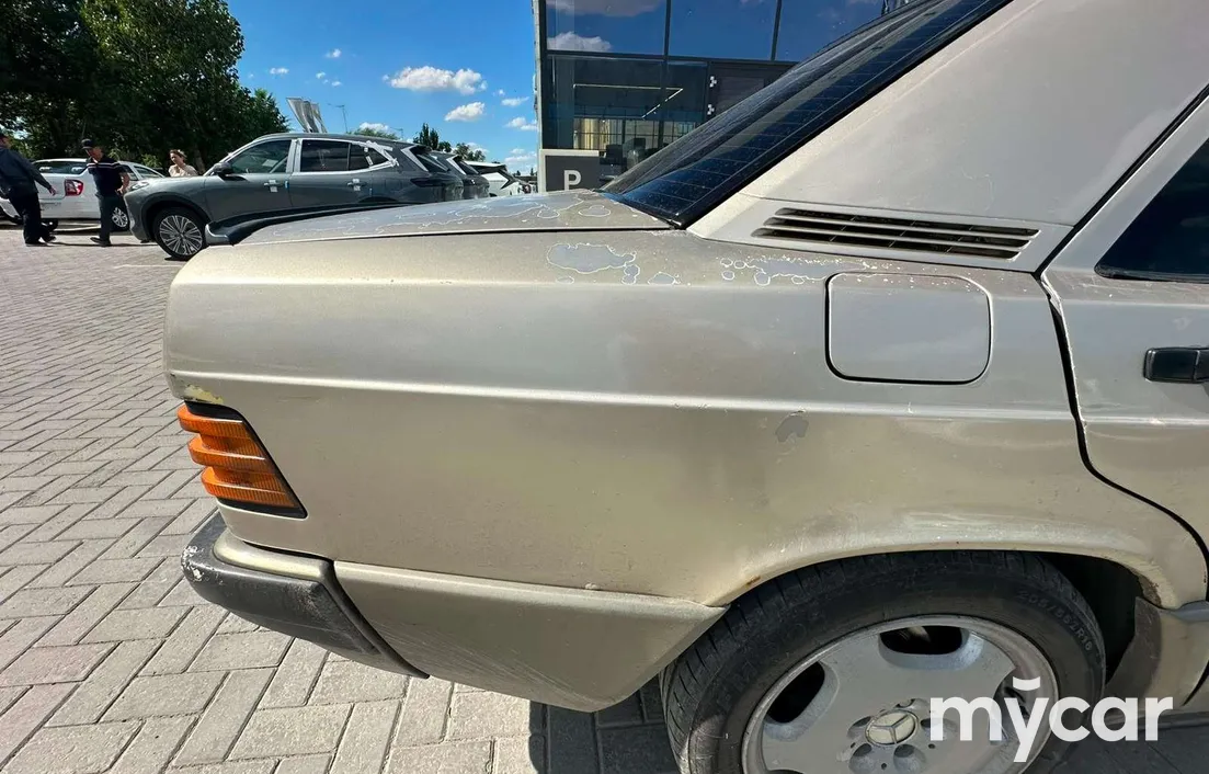 Mercedes-Benz 190 (W201) 1989