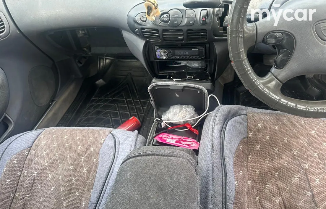 Mazda Efini MS-8 1995