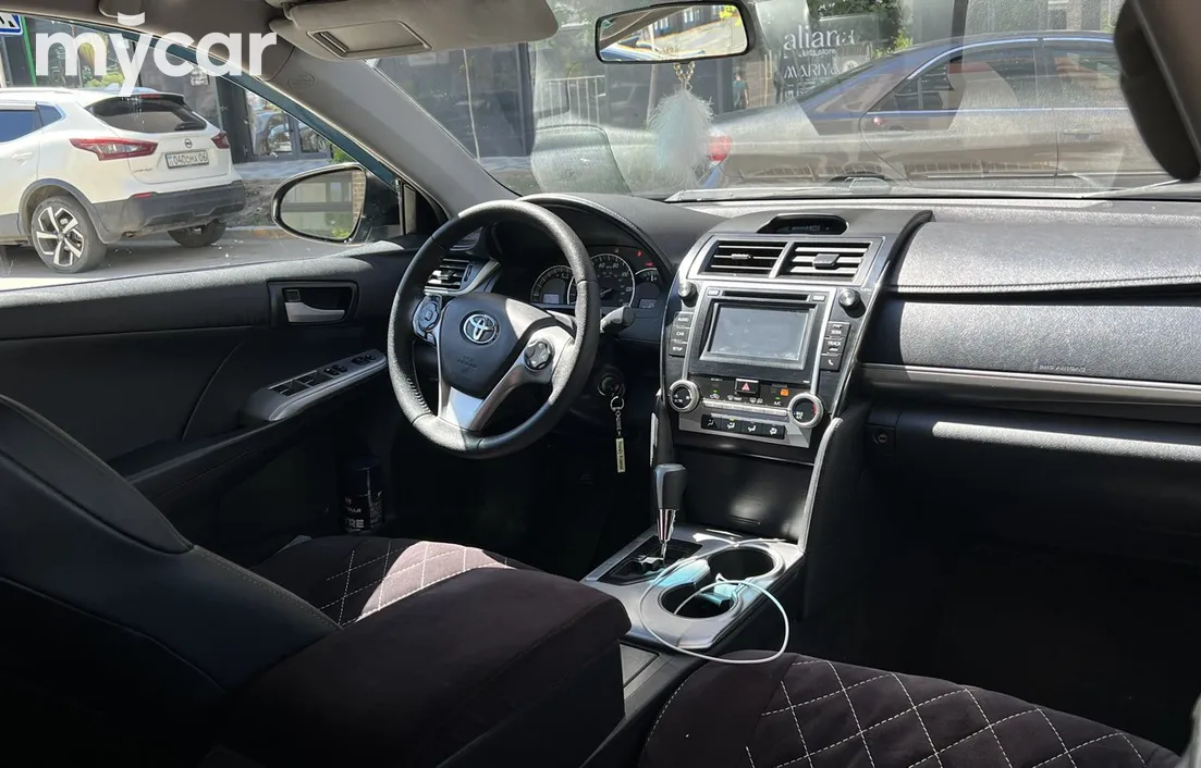 Toyota Camry 2014
