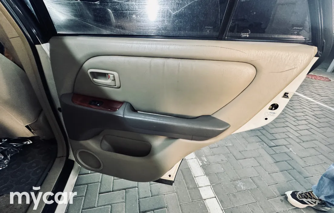 Lexus RX 1998