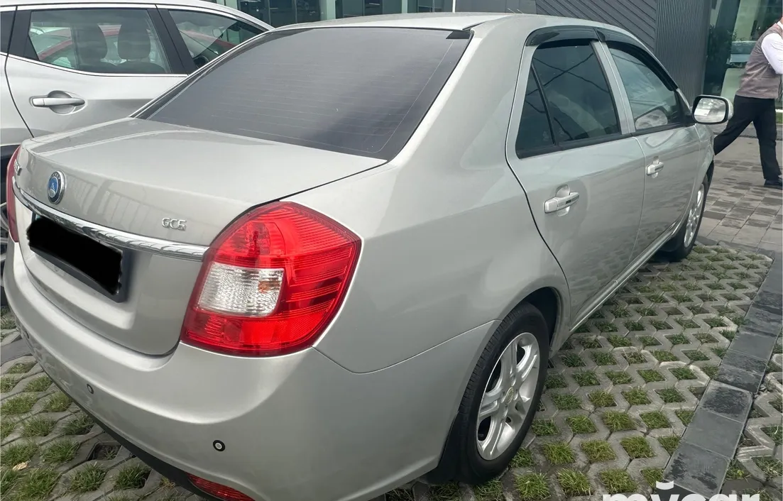 Geely GC6 2015