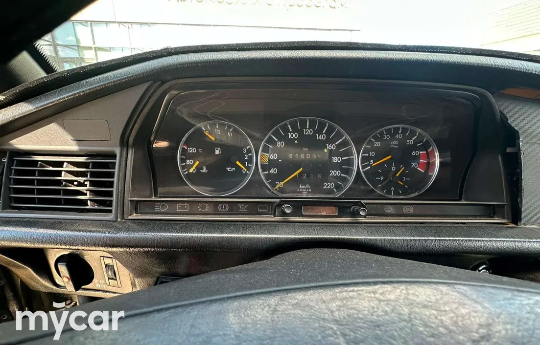 Mercedes-Benz 190 (W201) 1989