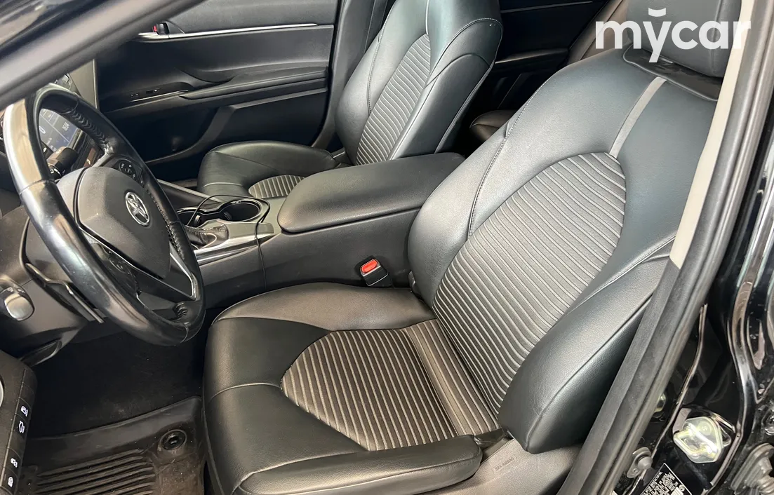 Toyota Camry 2019