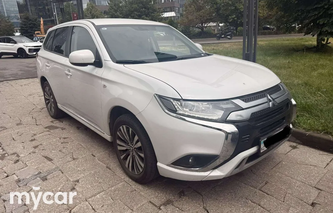 Mitsubishi Outlander 2022