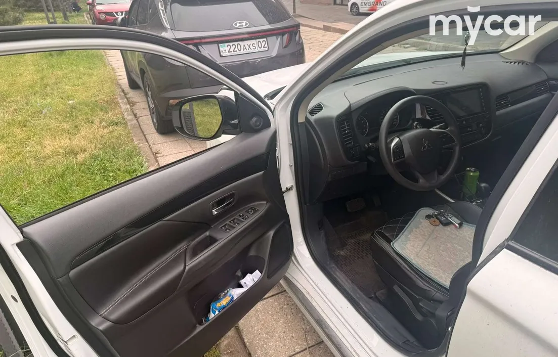 Mitsubishi Outlander 2022