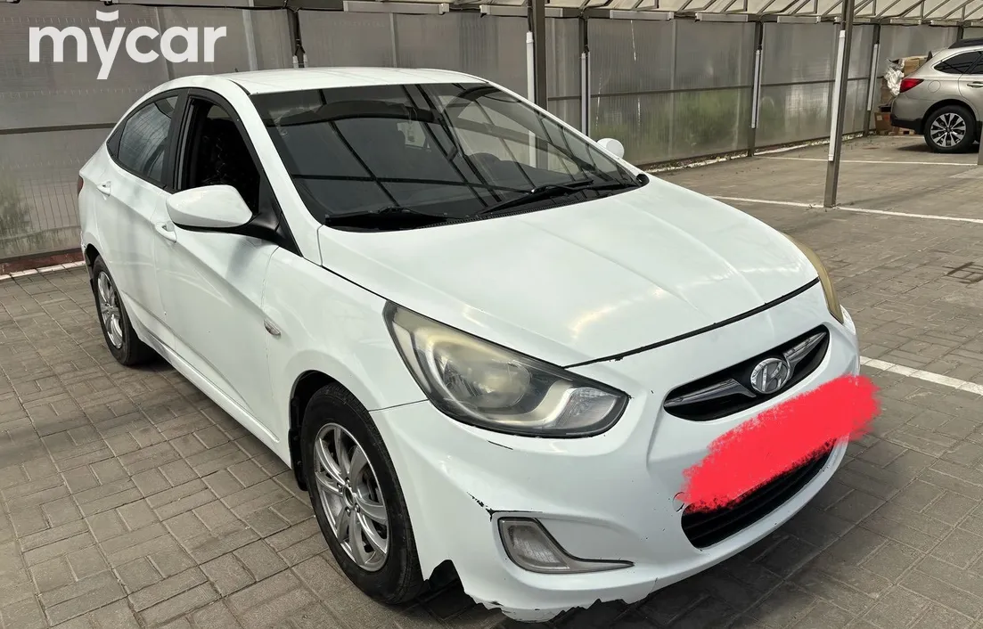 Hyundai Accent 2014