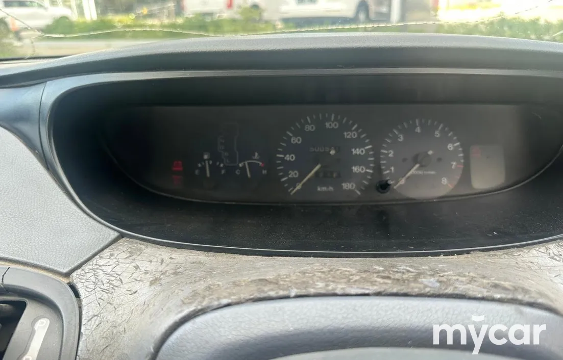 Mazda Efini MS-8 1995