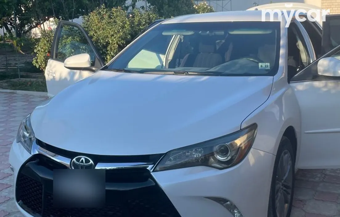 Toyota Camry 2017