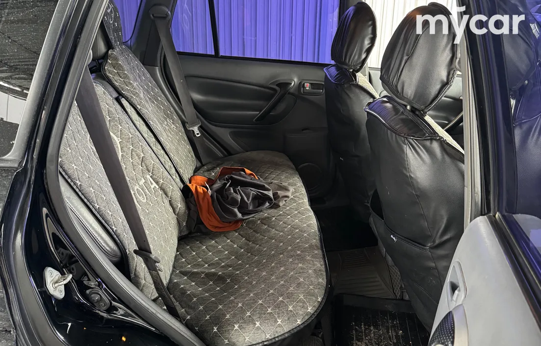 Toyota RAV4 2004