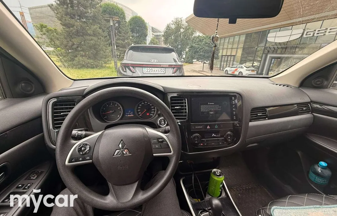 Mitsubishi Outlander 2022