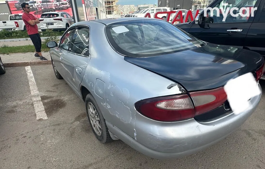 Mazda Efini MS-8 1995