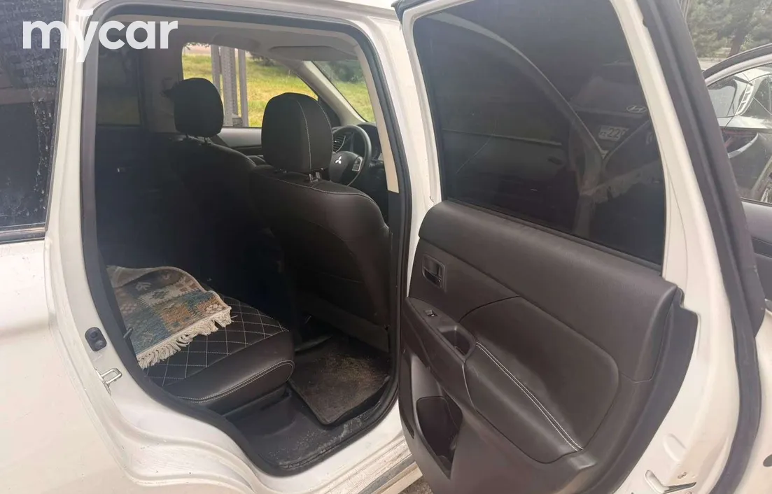 Mitsubishi Outlander 2022