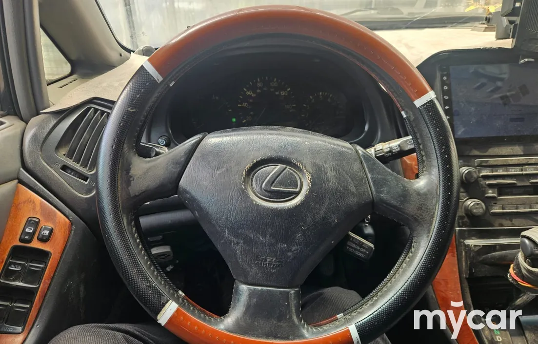 Lexus RX 1999