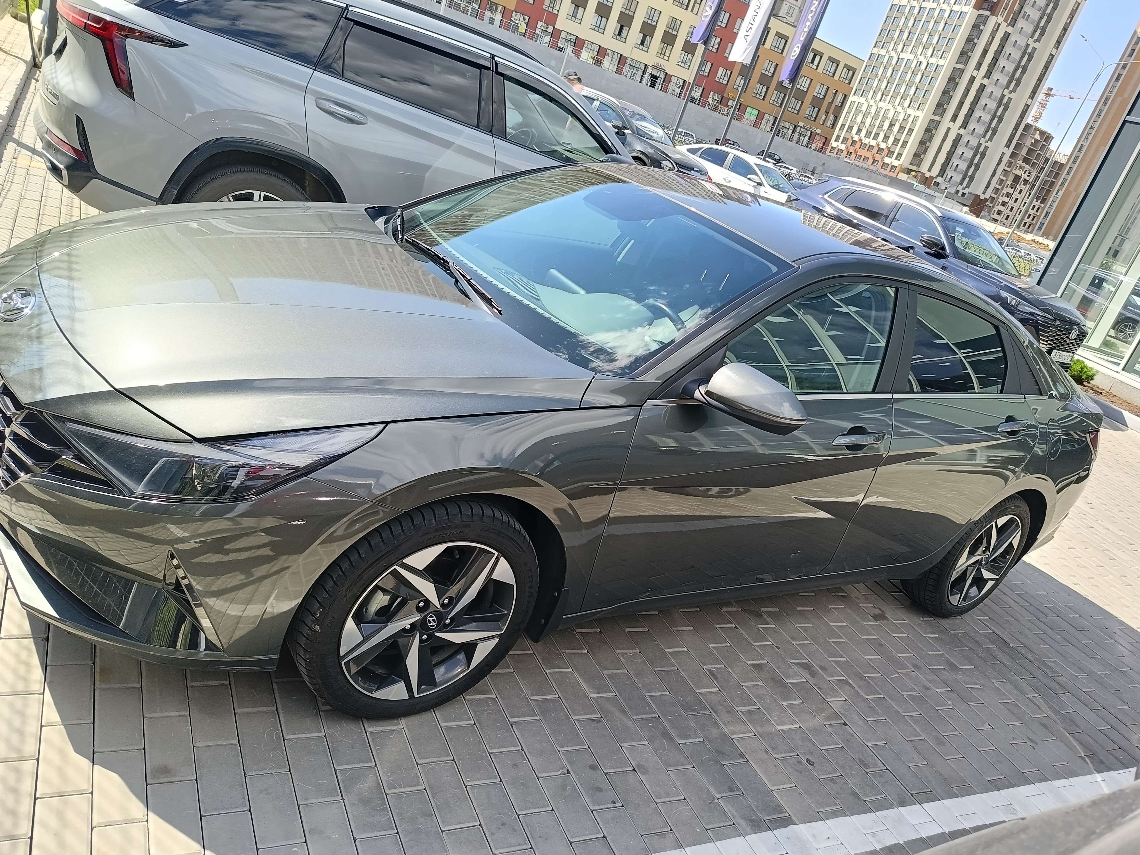 Hyundai Elantra 2023