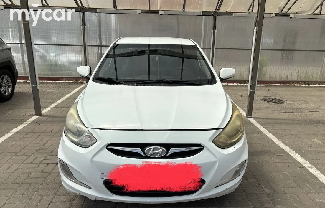Hyundai Accent 2014