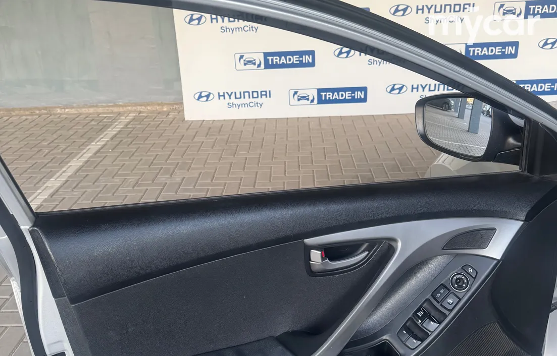 Hyundai Elantra 2014