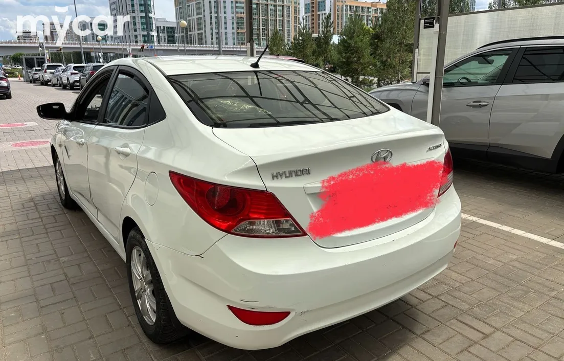 Hyundai Accent 2014
