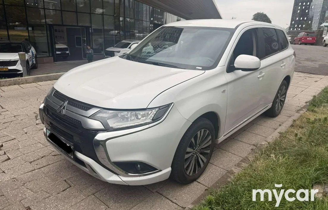 Mitsubishi Outlander 2022