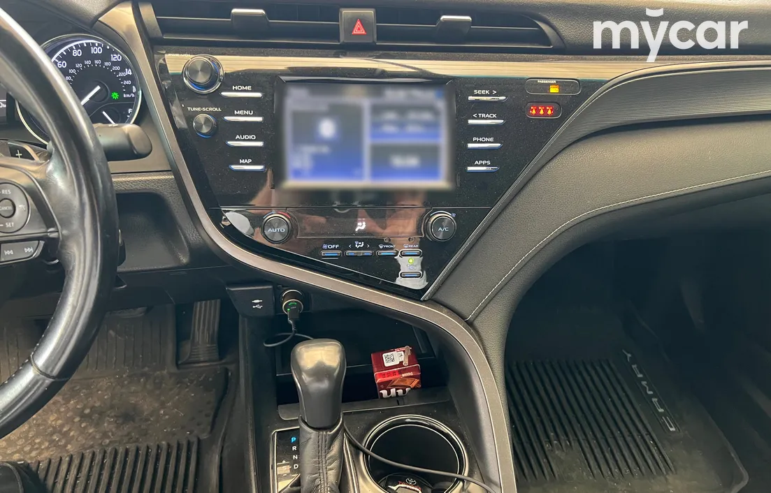 Toyota Camry 2019