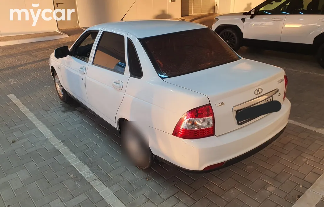 LADA Priora 2015