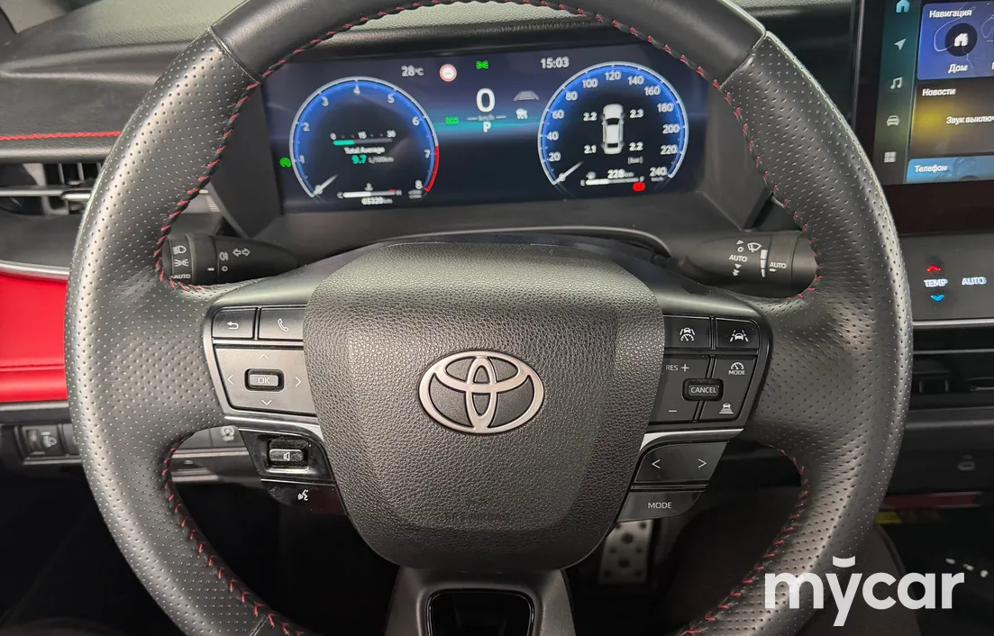 Toyota Camry 2024