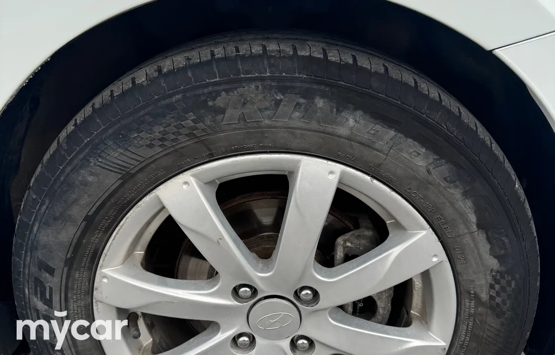 Hyundai Accent 2014