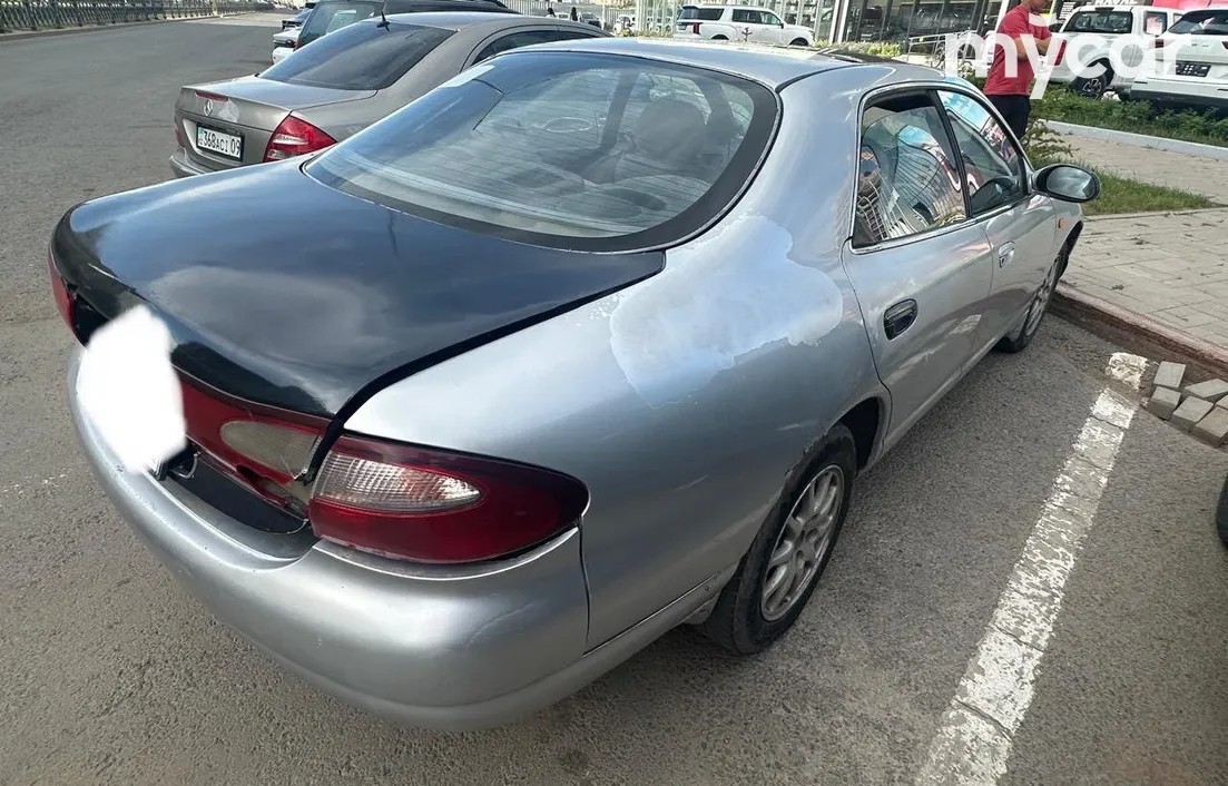 Mazda Efini MS-8 1995