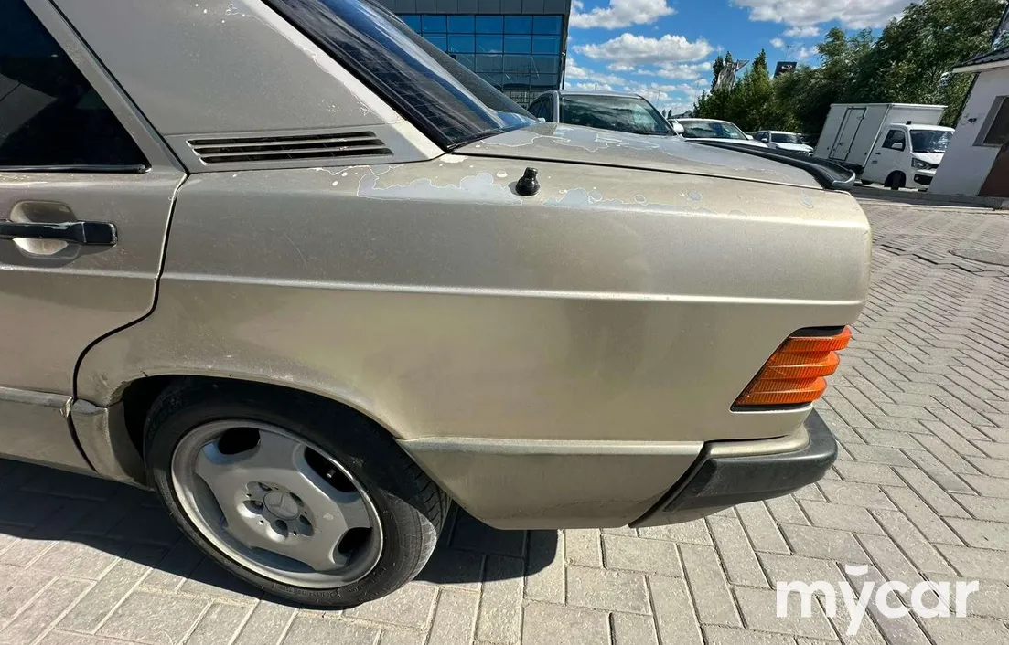 Mercedes-Benz 190 (W201) 1989