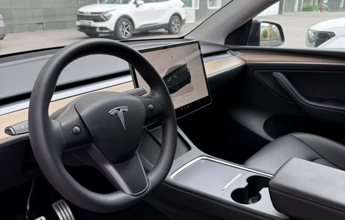 Tesla Model Y 2022