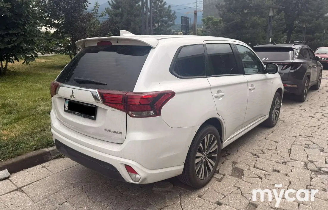 Mitsubishi Outlander 2022
